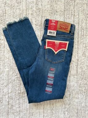 Levis 720 High Rise Super Skinny Jeans Girls 8 Blue Distressed Raw Hem